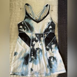 Lululemon 2-in-1 tank